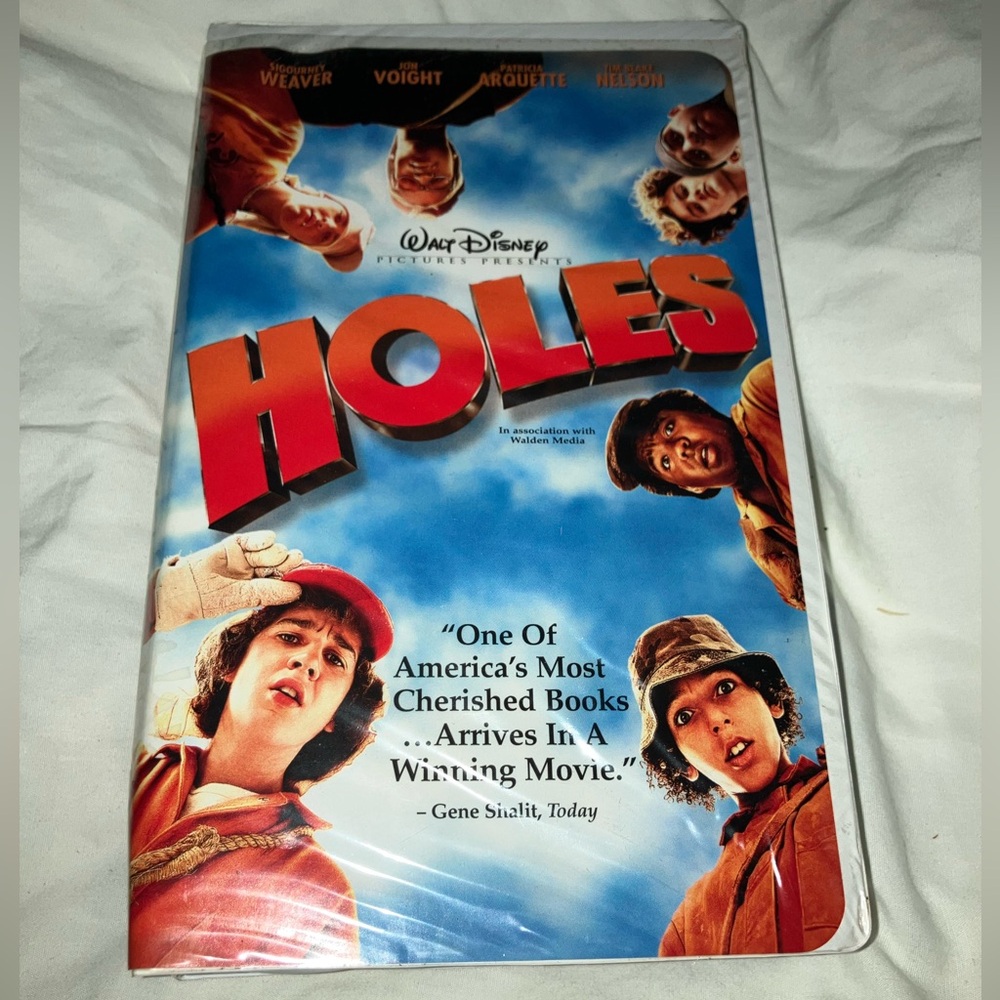 Walt Disney Picture’s Holes Movie Film